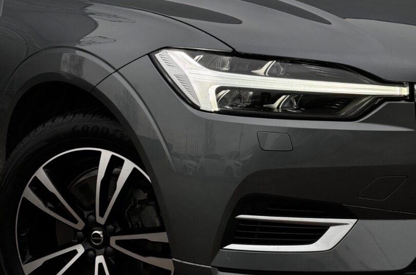 Volvo XC60 T6 Recharge Inscription Expression eAWD A/T