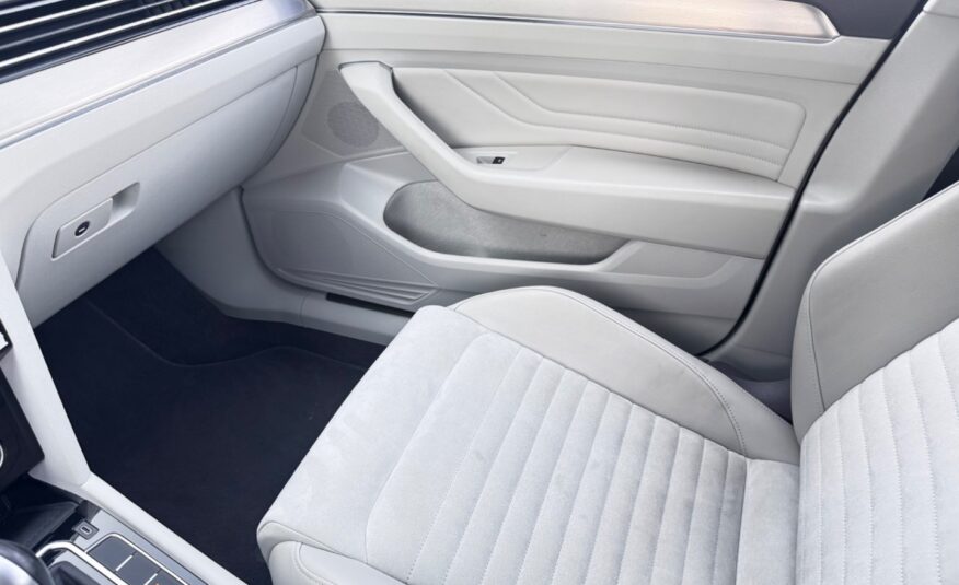 Volkswagen Passat 2.0 TDI Elegance 4Motion DSG