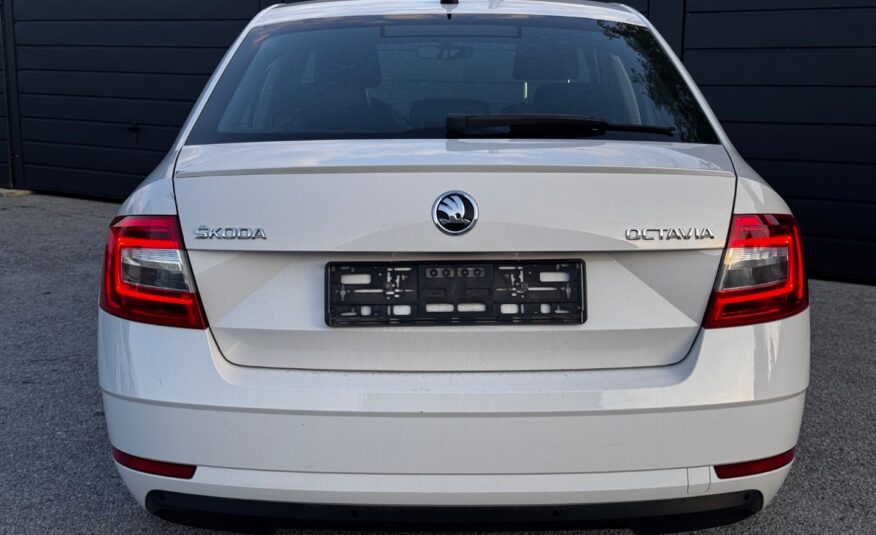 Škoda Octavia 2.0 TSI Ambition DSG