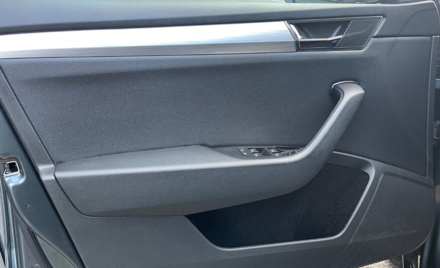 Škoda Superb 2.0 TDI SCR Live DSG
