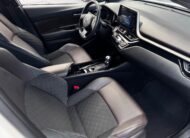 Toyota C-HR 1.8 Hybrid Executive E-CVT FWD