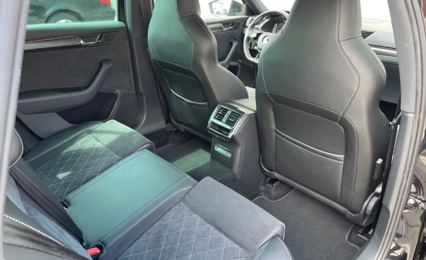 Škoda Superb Combi 2.0 TDI SCR Sportline 4×4 DSG