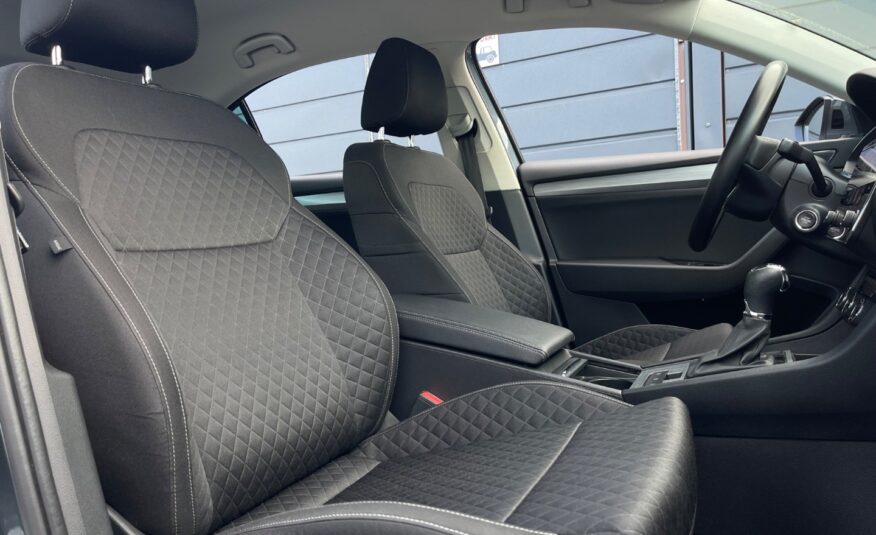 Škoda Superb 2.0 TDI SCR Live DSG