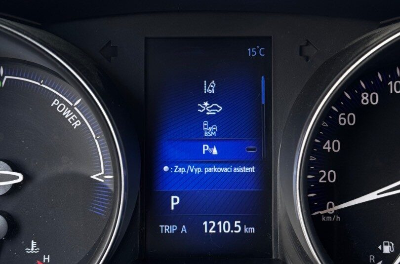 Toyota C-HR 1.8 Hybrid Executive E-CVT FWD
