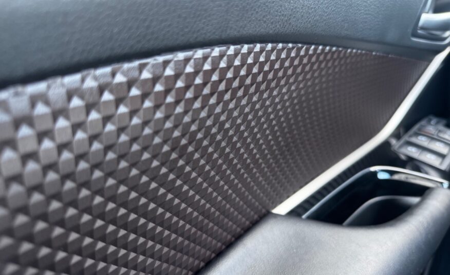 Toyota C-HR 1.8 Hybrid Executive E-CVT FWD