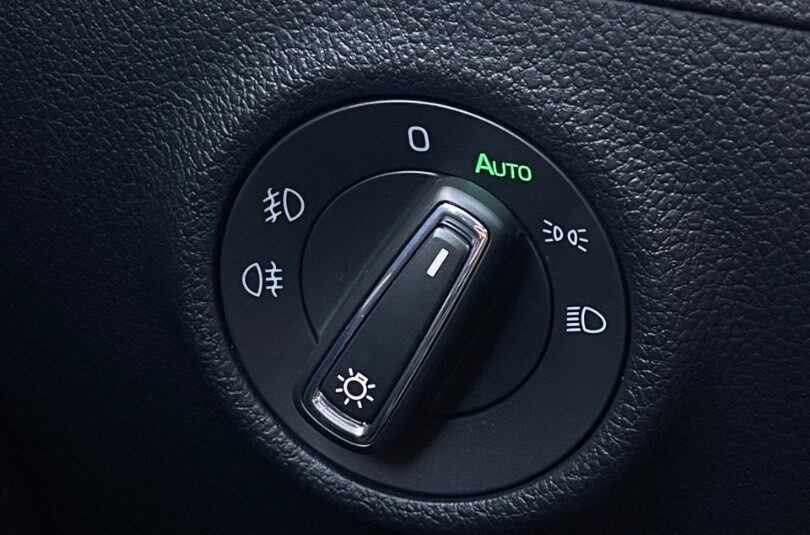 Škoda Superb 2.0 TDI SCR Live DSG