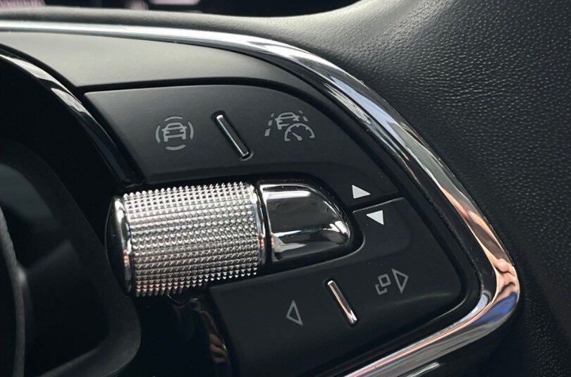Škoda Superb 2.0 TDI SCR Live DSG