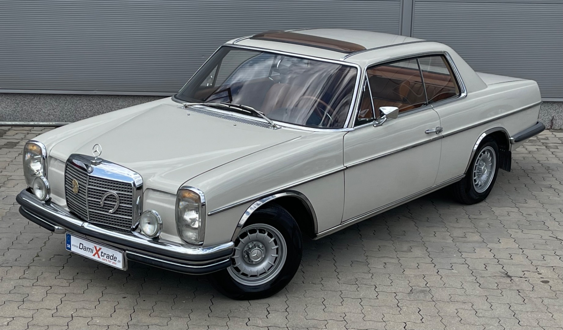 Mercedes-Benz 230 – 300 CE Kupé 250CE Automatic