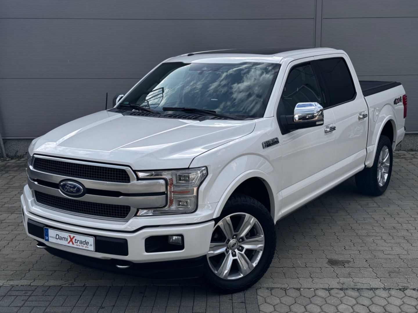 Ford F-150 4×4 PLATINUM Texas Edition