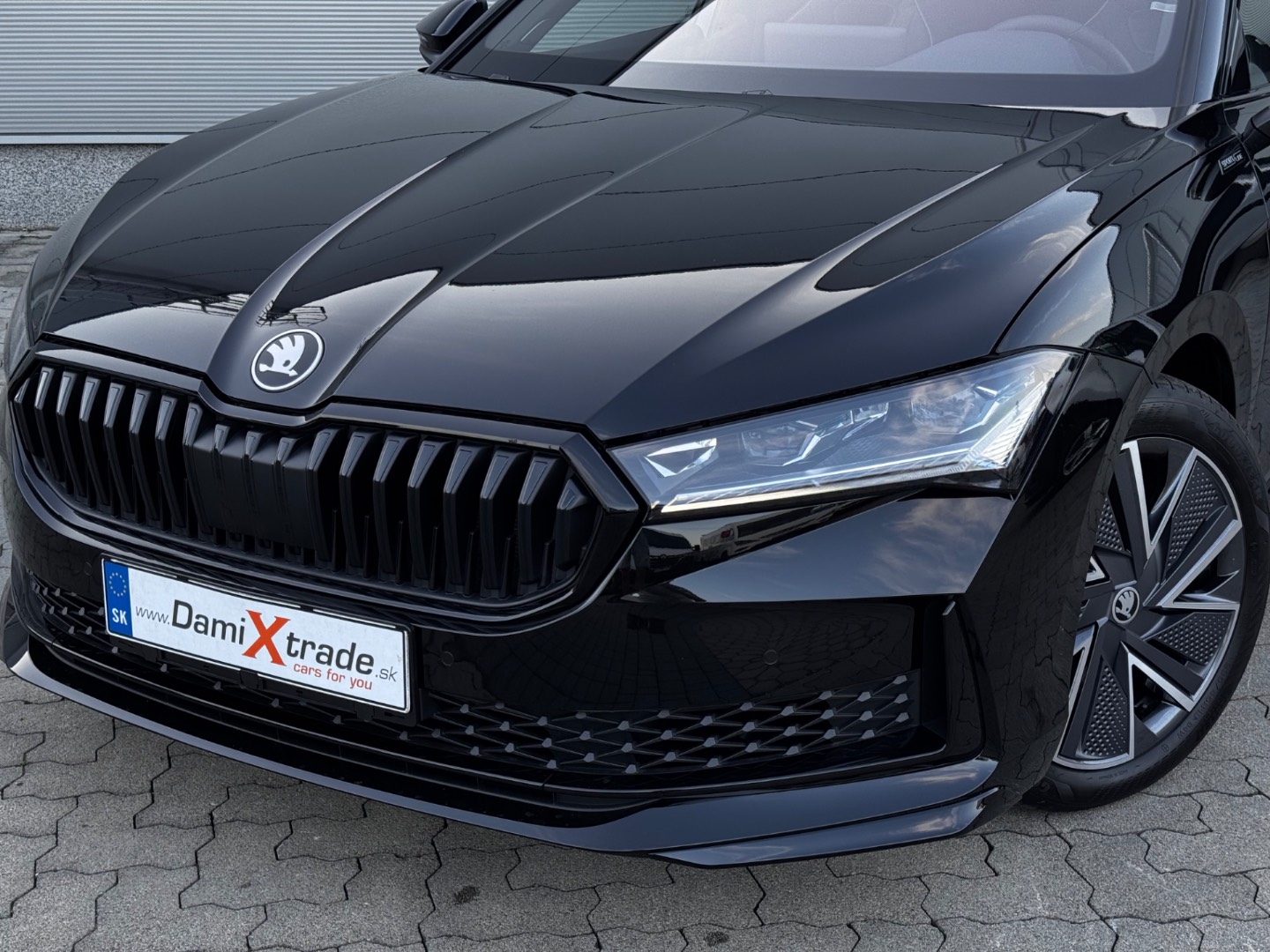 Škoda Superb Sportline 2.0 TSI 195kW 7DSG 4×4 NOVÝ