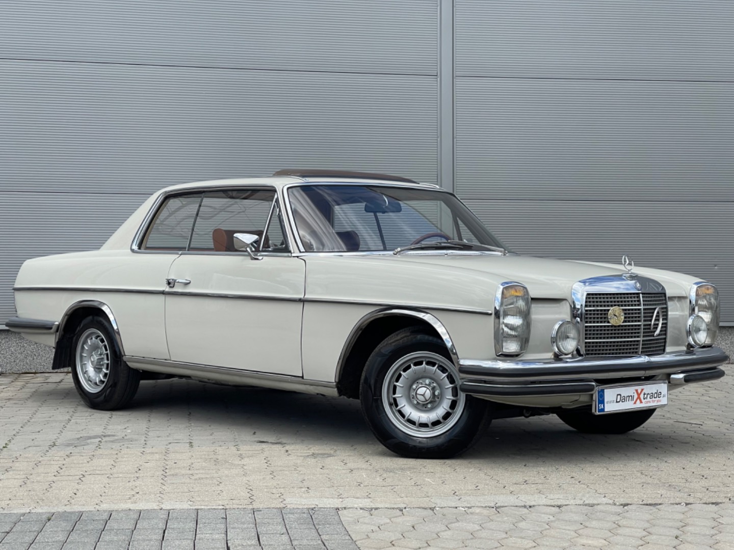 Mercedes-Benz 230 – 300 CE Kupé 250CE Automatic