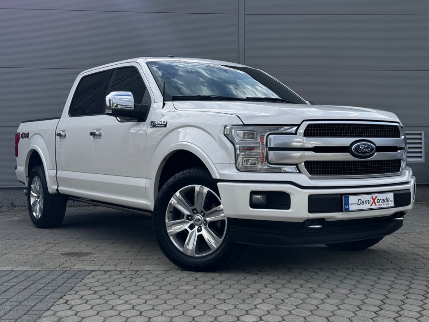 Ford F-150 4×4 PLATINUM Texas Edition