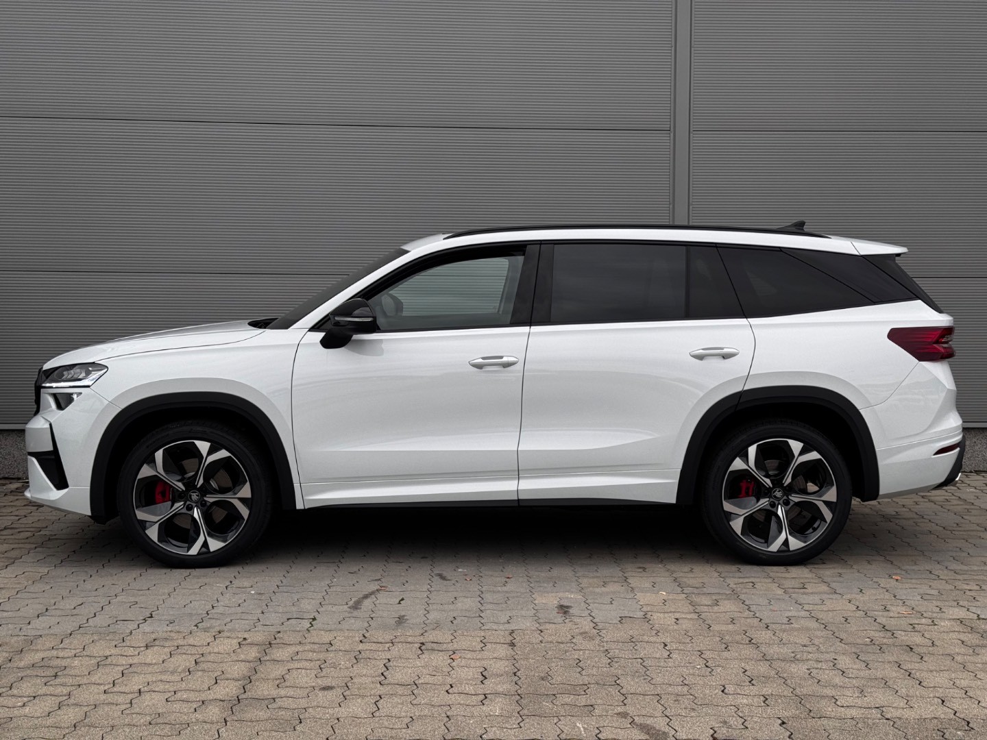 Škoda Kodiaq RS 2,0 TSI 195,00 kW 7-stup. Automat. 4×4 NOVÝ