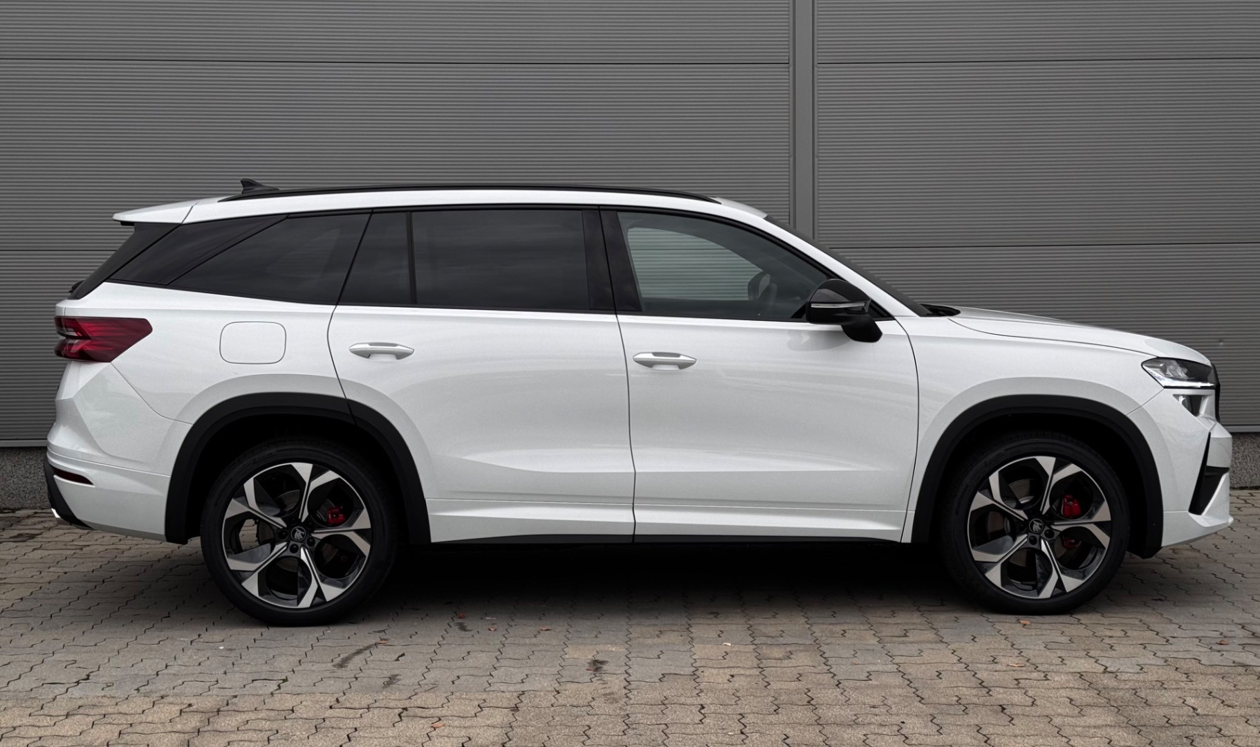 Škoda Kodiaq RS 2,0 TSI 195,00 kW 7-stup. Automat. 4×4 NOVÝ