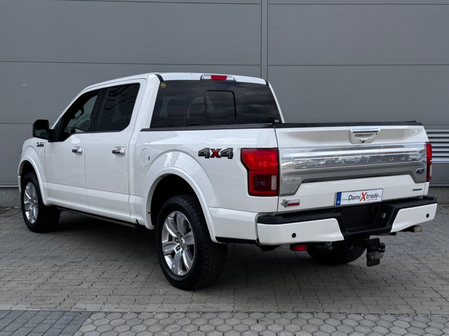 Ford F-150 4×4 PLATINUM Texas Edition