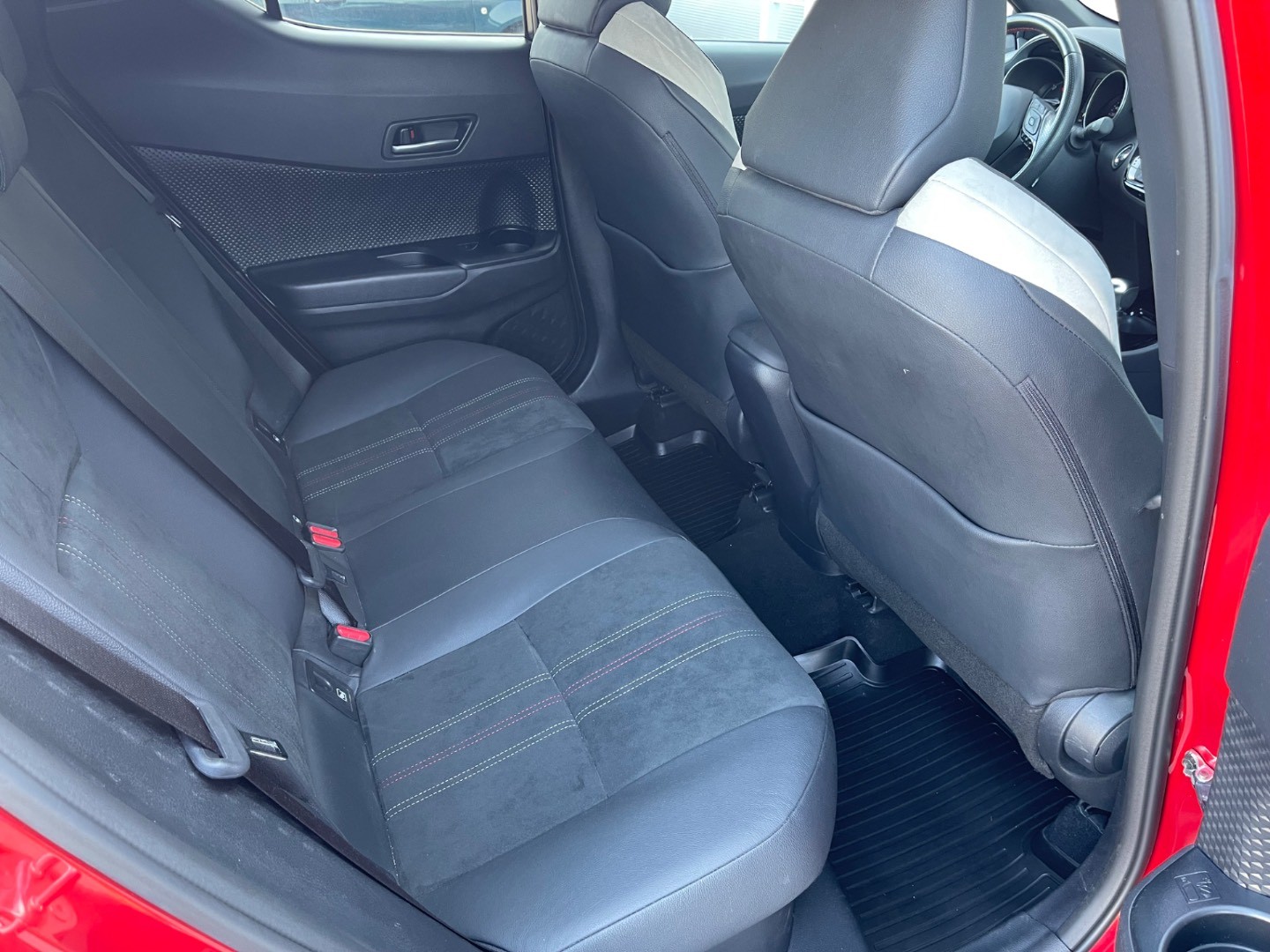 Toyota C-HR 1.8 Hybrid GR Sport E-CVT