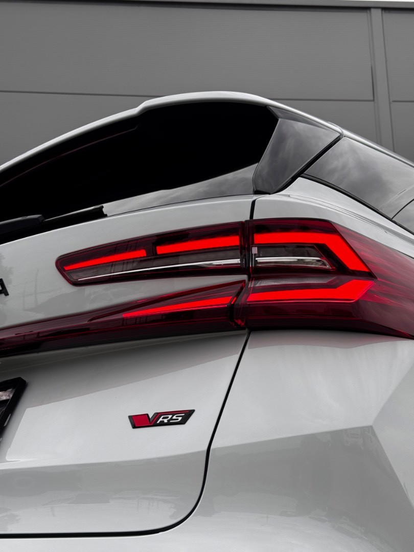 Škoda Kodiaq RS 2,0 TSI 195,00 kW 7-stup. Automat. 4×4 NOVÝ