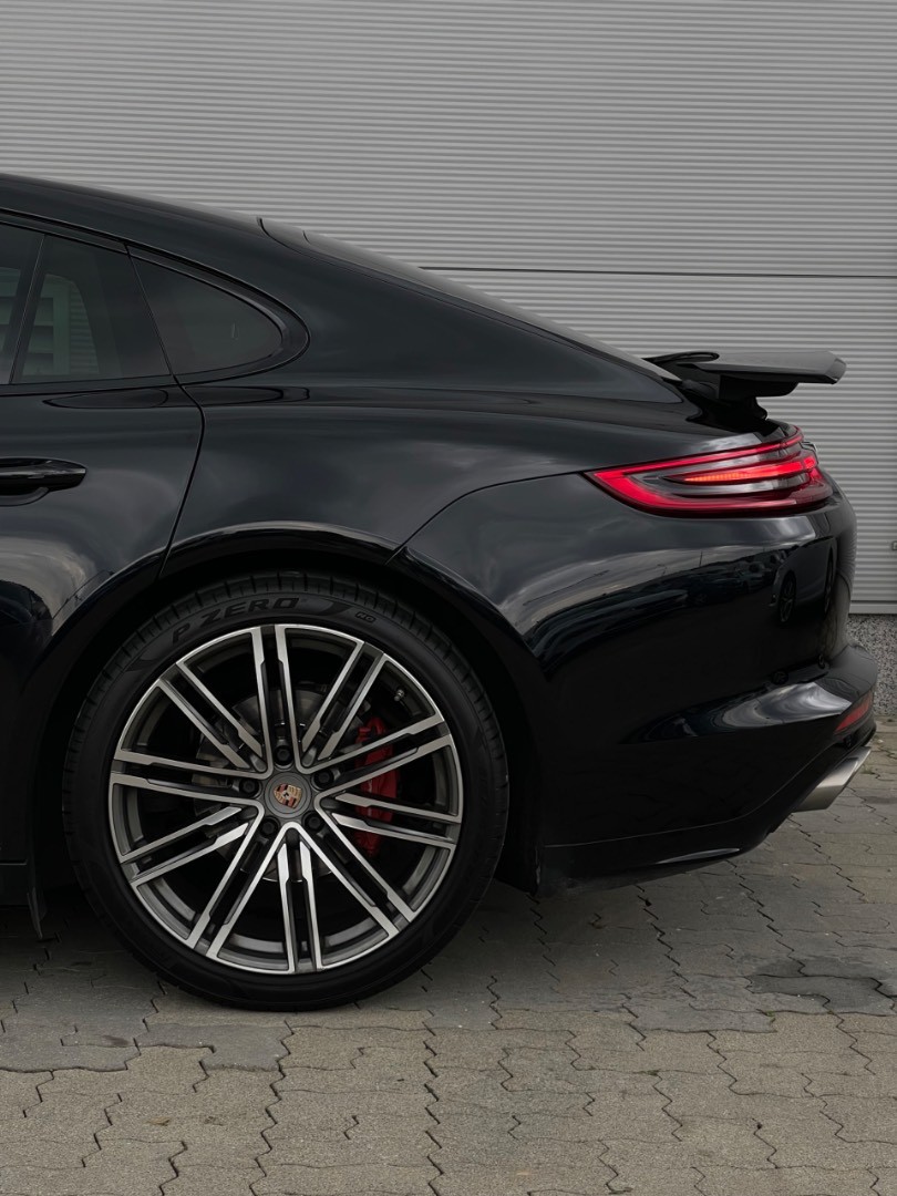 Porsche Panamera 4S Diesel PDK 4×4