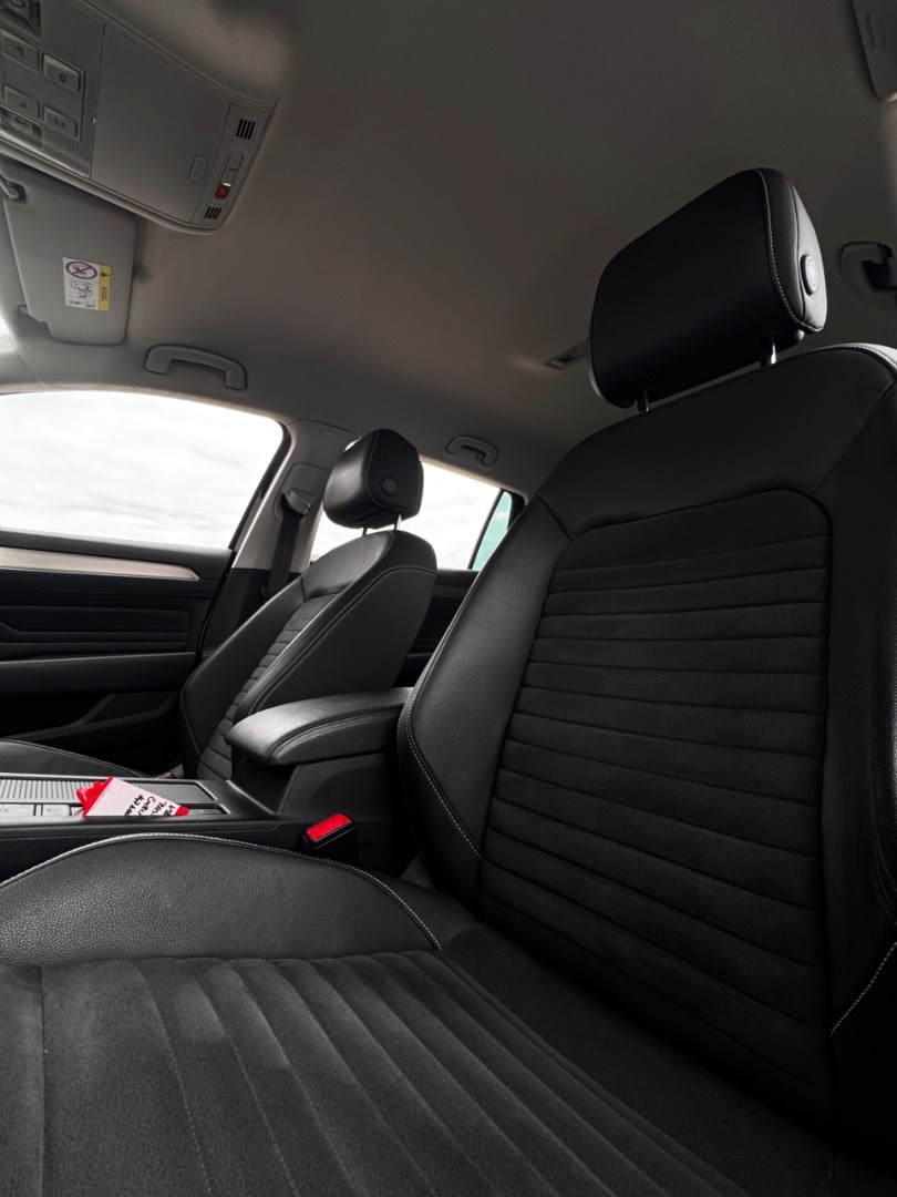 Volkswagen Passat Variant 2.0 TDI Elegance 4Motion DSG