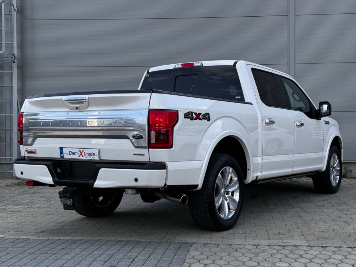 Ford F-150 4×4 PLATINUM Texas Edition