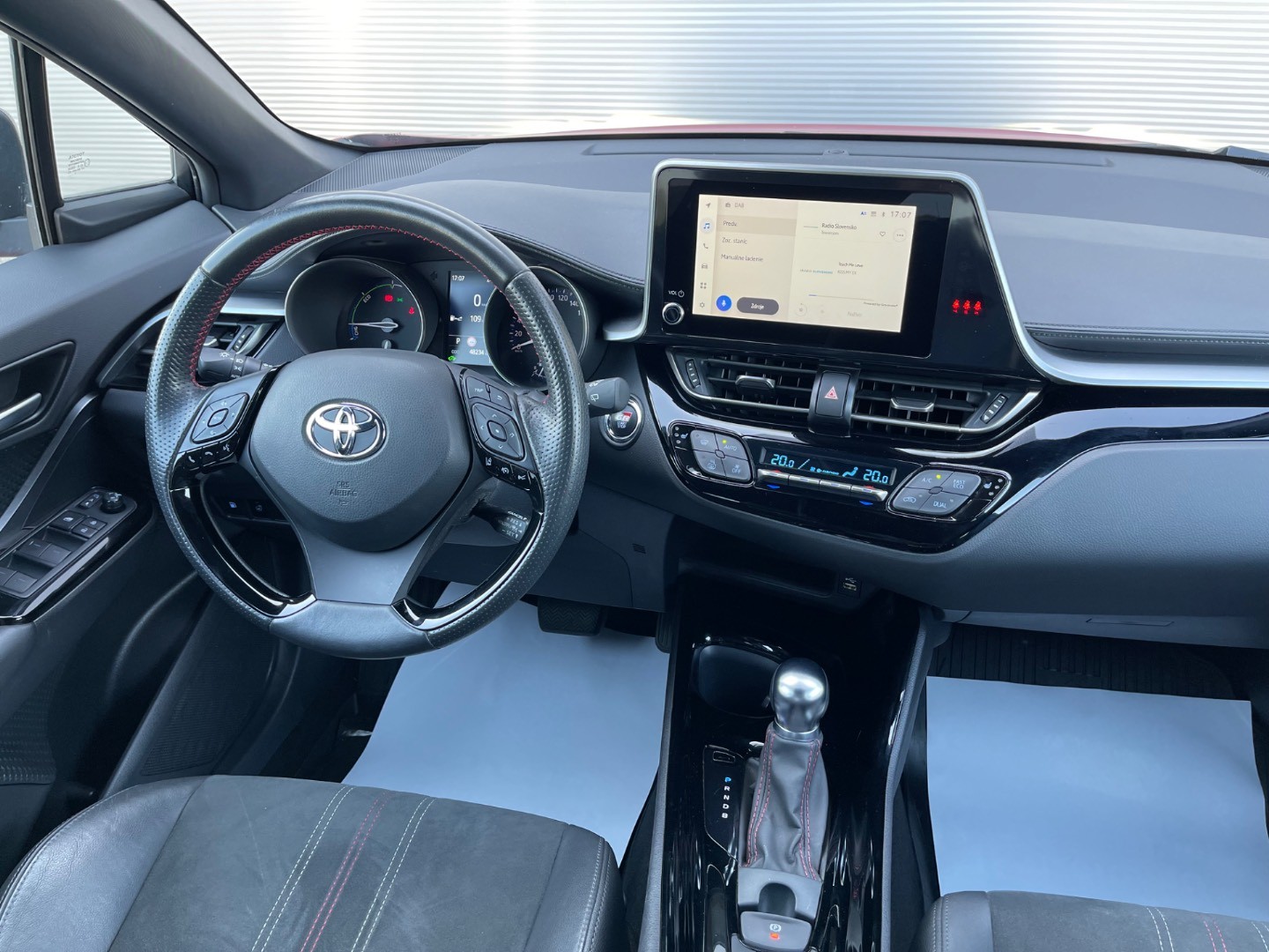 Toyota C-HR 1.8 Hybrid GR Sport E-CVT