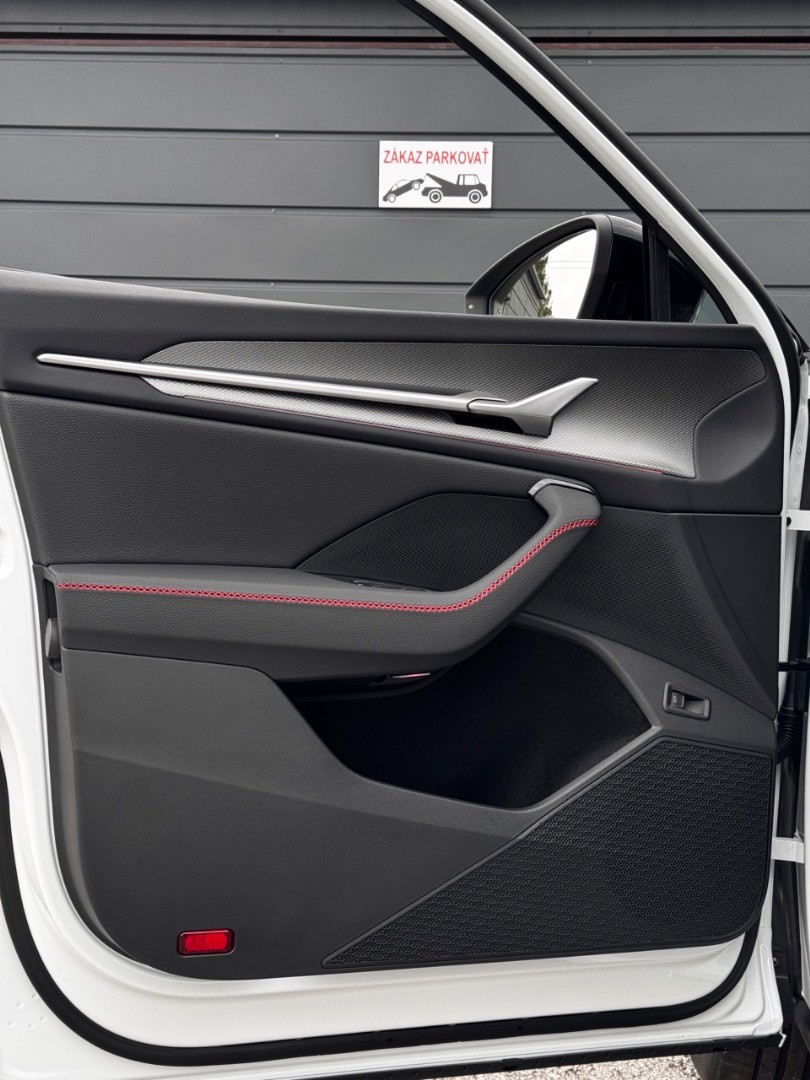 Škoda Kodiaq RS 2,0 TSI 195,00 kW 7-stup. Automat. 4×4 NOVÝ