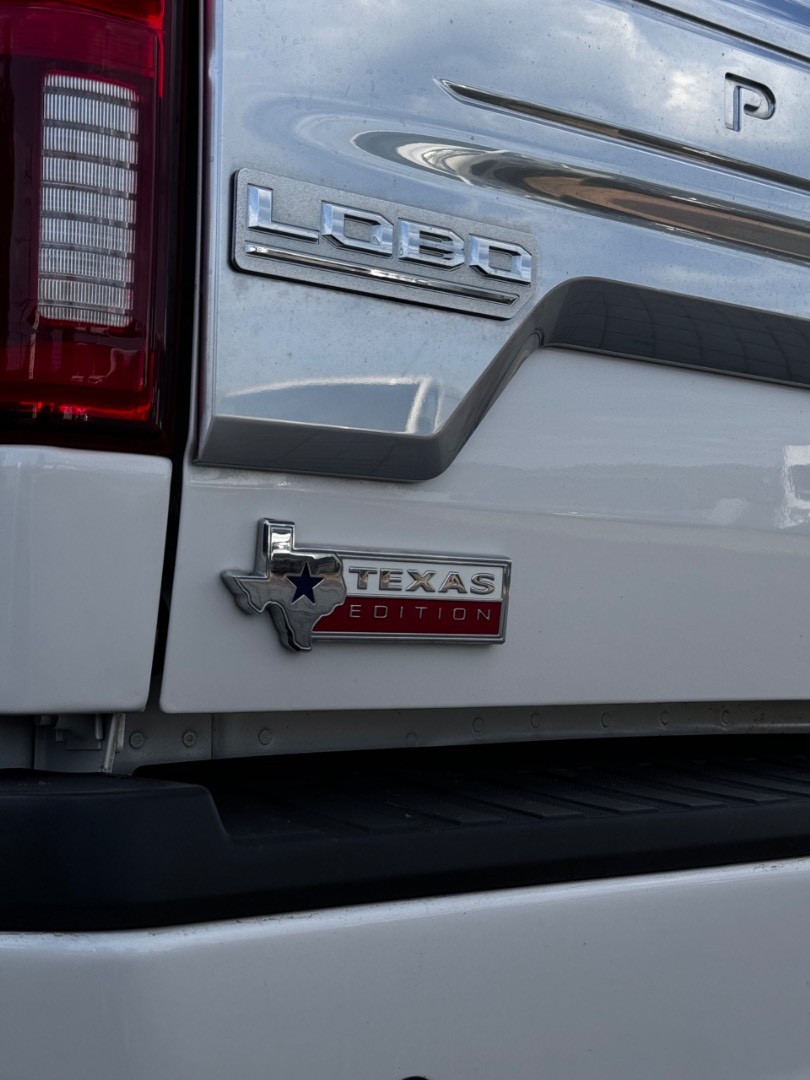 Ford F-150 4×4 PLATINUM Texas Edition