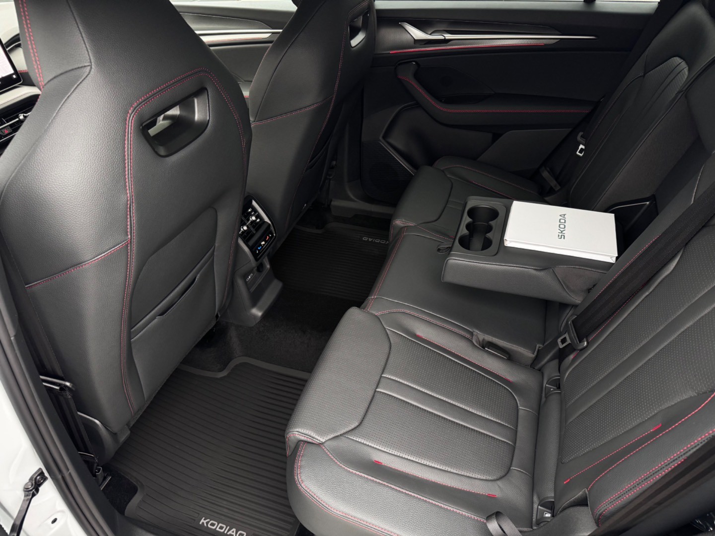 Škoda Kodiaq RS 2,0 TSI 195,00 kW 7-stup. Automat. 4×4 NOVÝ