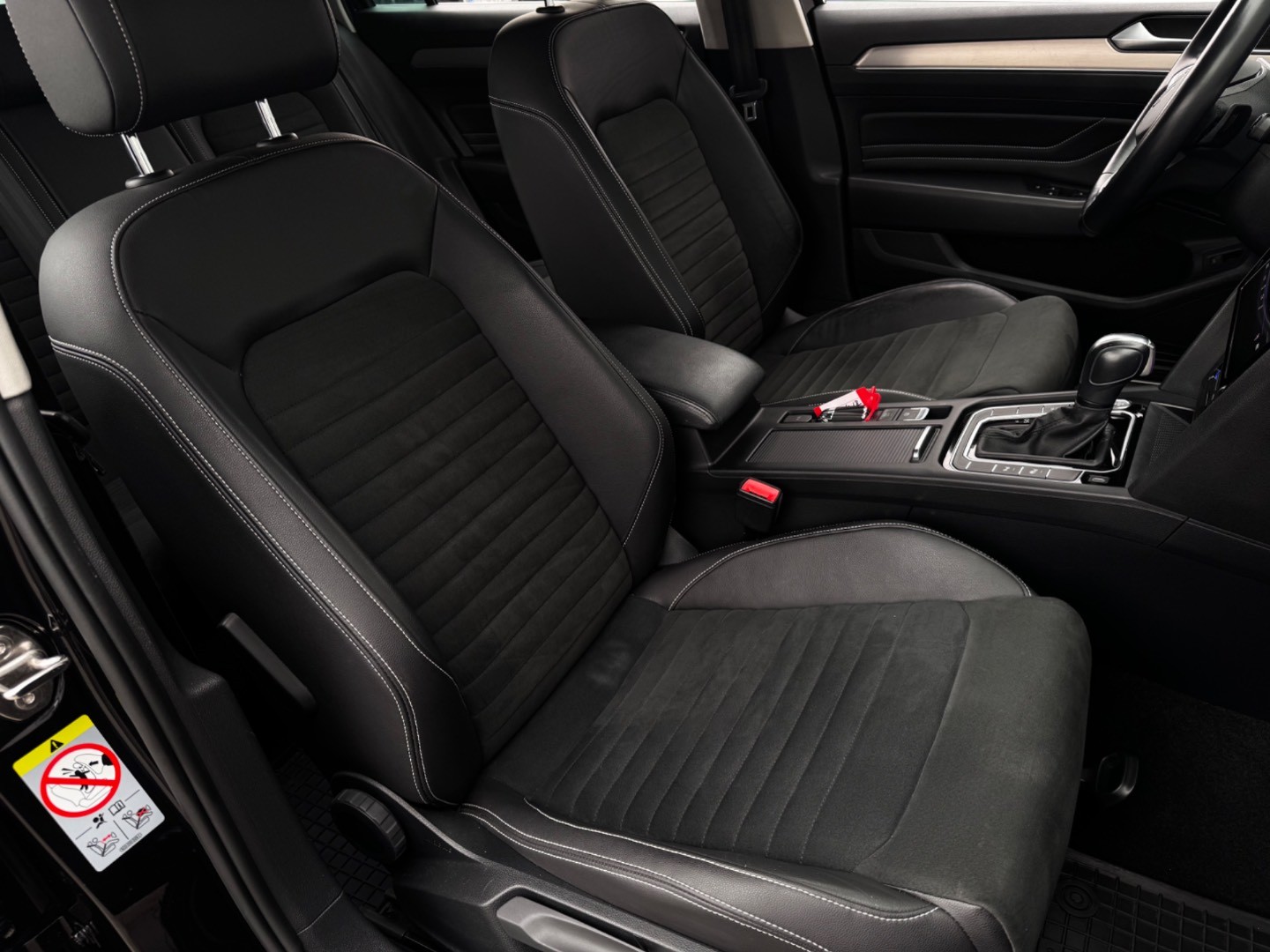Volkswagen Passat Variant 2.0 TDI Elegance 4Motion DSG