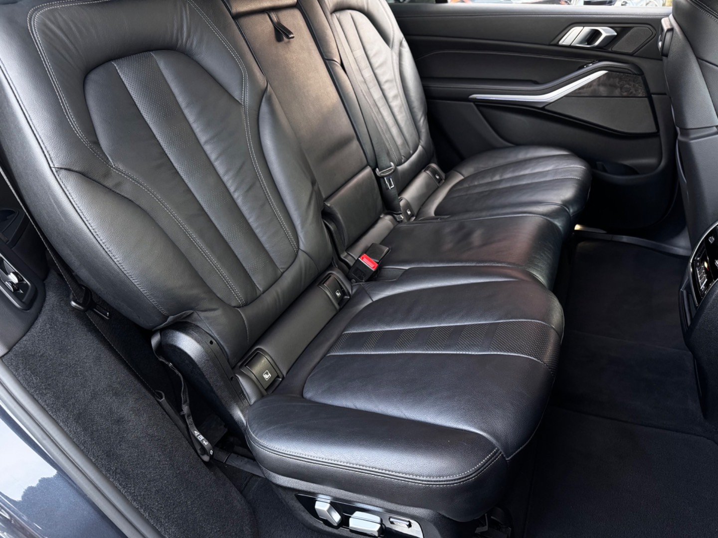 BMW X7 xDrive 40i mHEV A/T