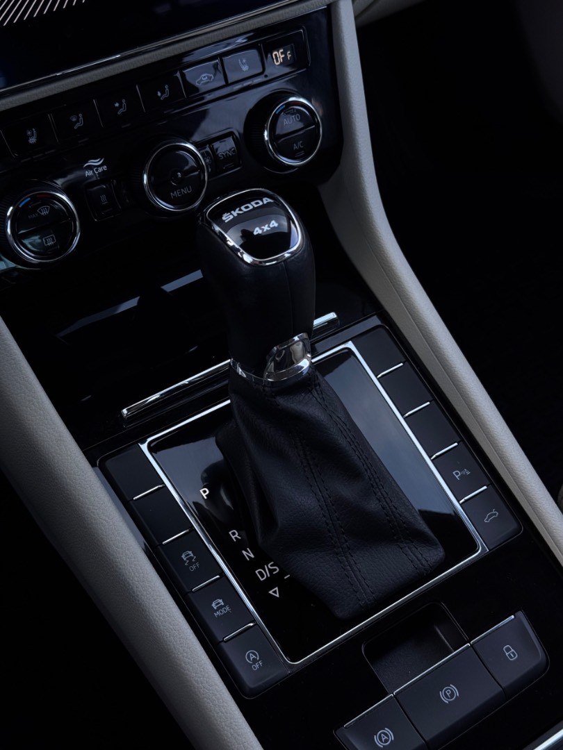 Škoda Superb 2.0 TDI SCR L K 4×4 DSG