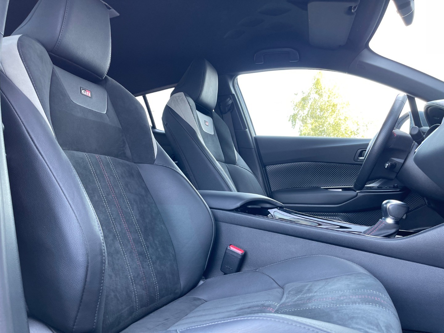 Toyota C-HR 1.8 Hybrid GR Sport E-CVT