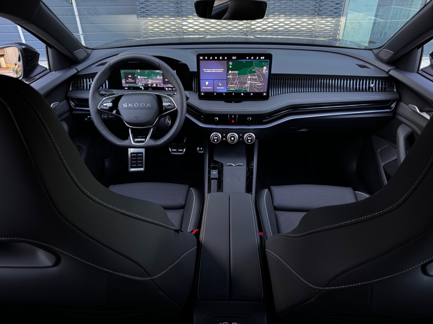 Škoda Superb Sportline 2.0 TSI 195kW 7DSG 4×4 NOVÝ