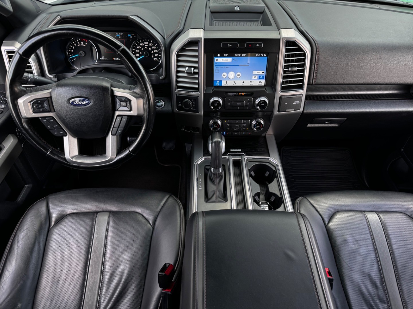 Ford F-150 4×4 PLATINUM Texas Edition