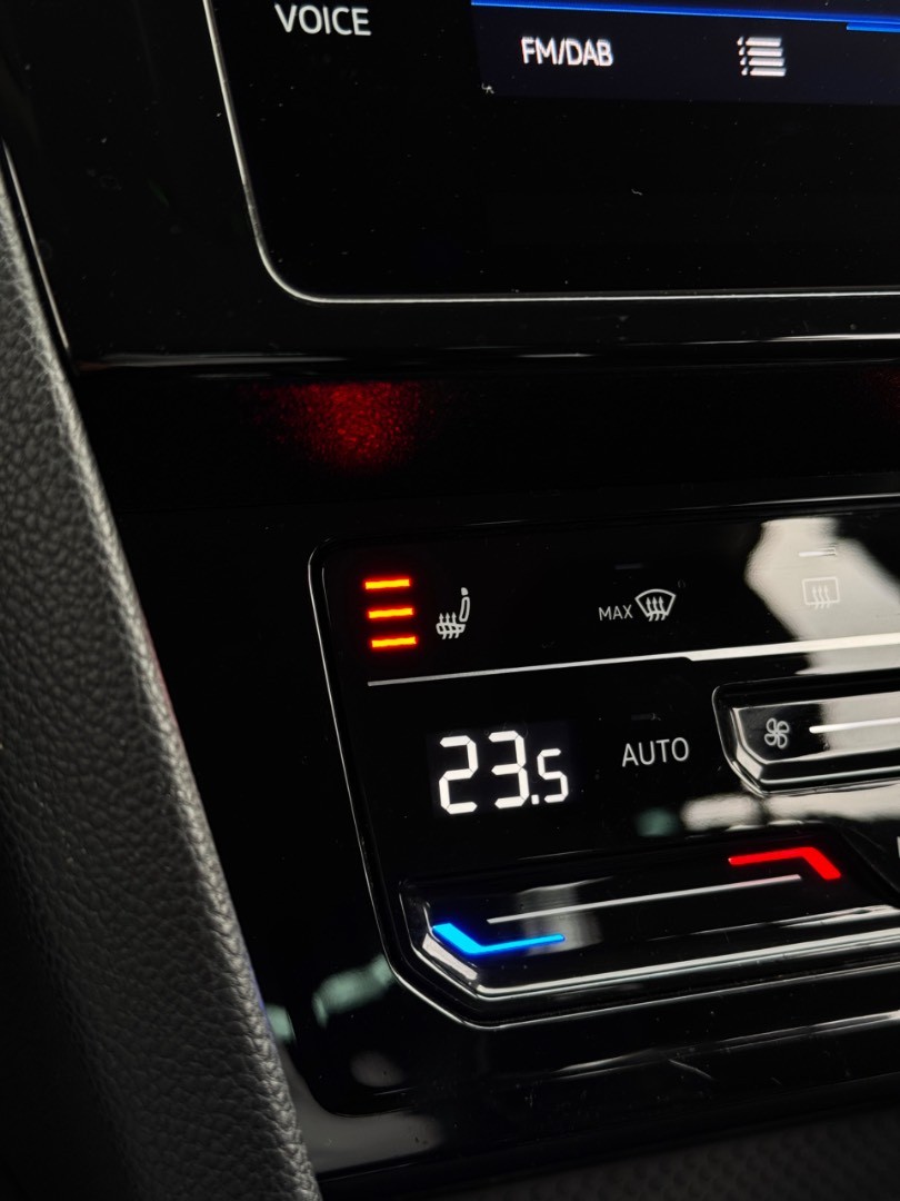 Volkswagen Passat Variant 2.0 TDI Elegance 4Motion DSG