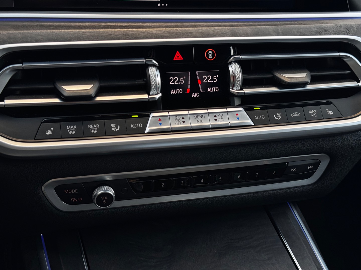 BMW X7 xDrive 40i mHEV A/T