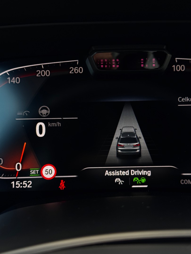 BMW X7 xDrive 40i mHEV A/T