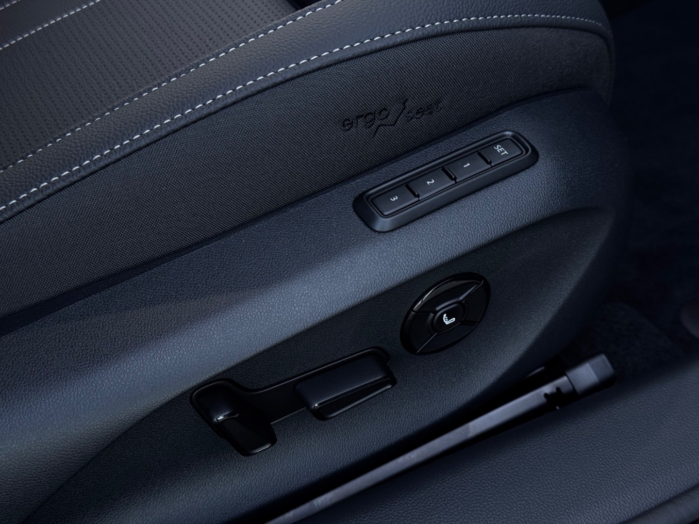 Škoda Superb Sportline 2.0 TSI 195kW 7DSG 4×4 NOVÝ