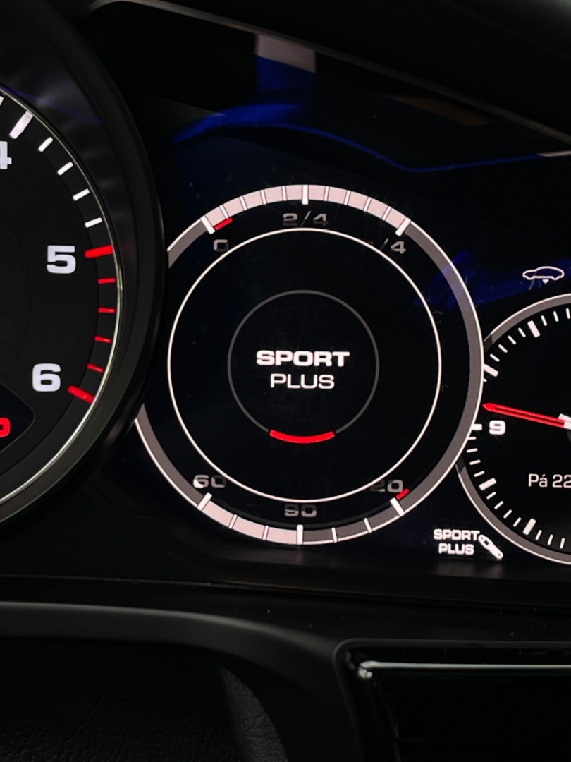 Porsche Panamera 4S Diesel PDK 4×4