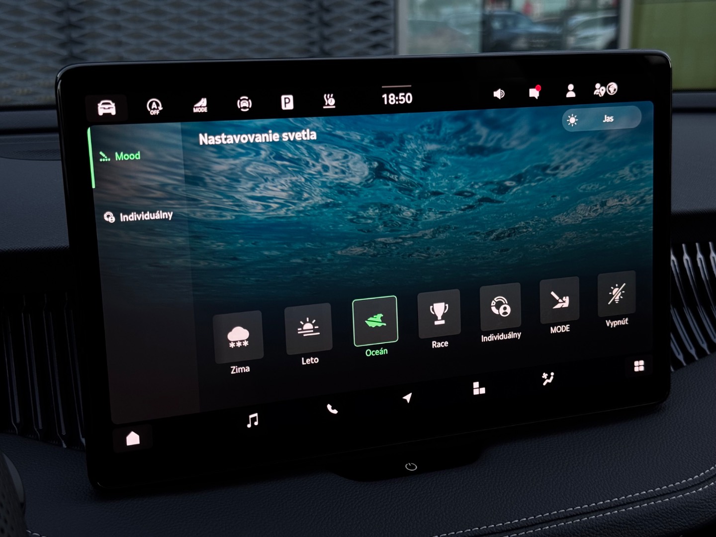 Škoda Superb Sportline 2.0 TSI 195kW 7DSG 4×4 NOVÝ