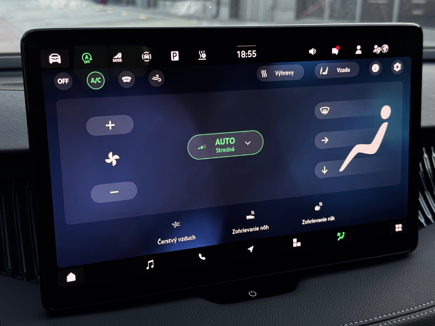 Škoda Superb Sportline 2.0 TSI 195kW 7DSG 4×4 NOVÝ