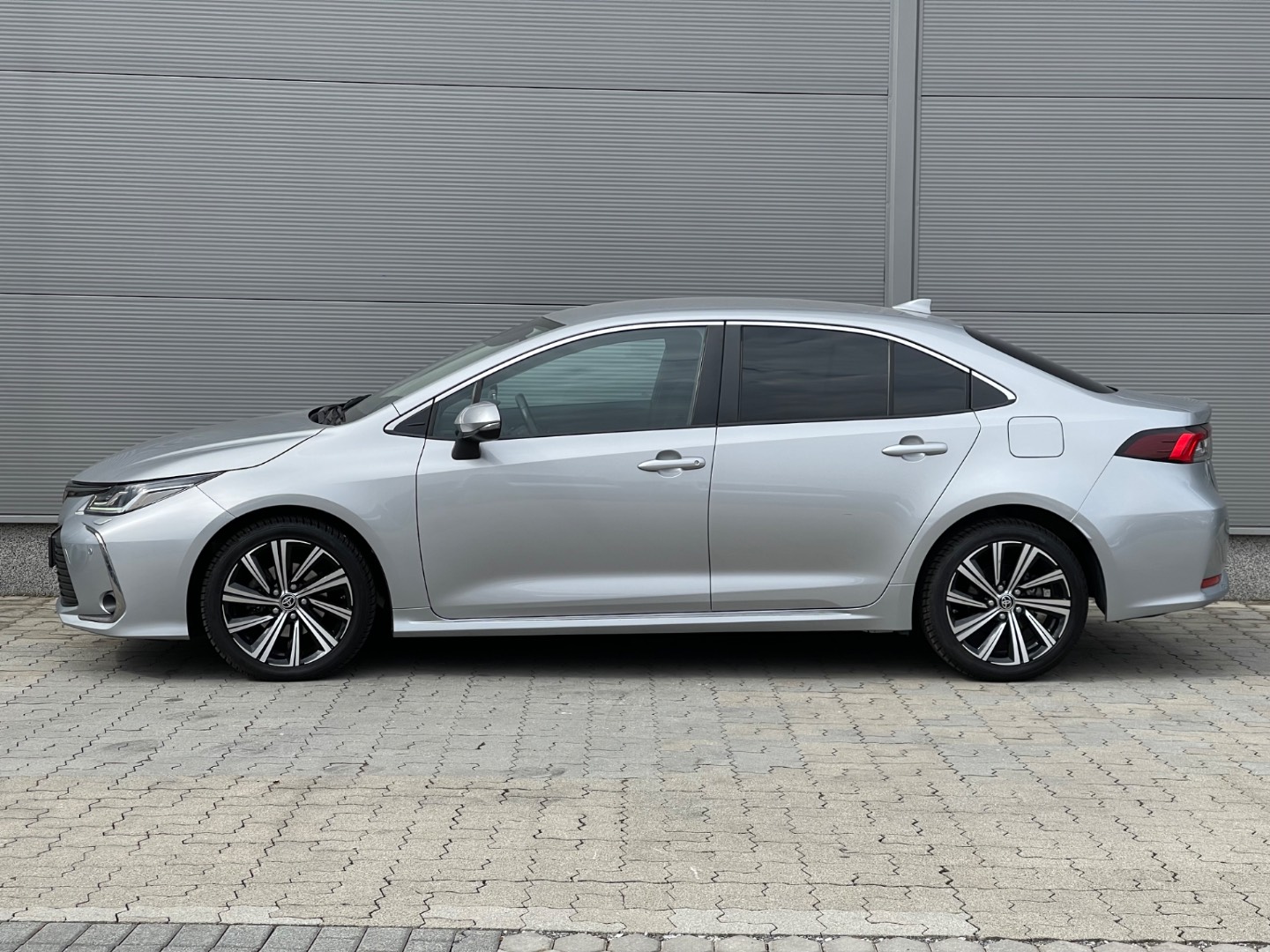 Toyota Corolla 1.8 Hybrid e-CVT Comfort