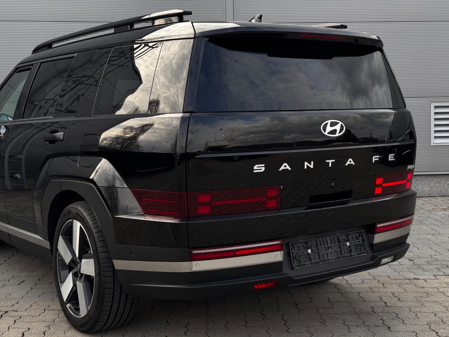 Hyundai Santa Fe 1.6 PHEV Premium AWD AT, 1 Majiteľ, SK, Fabrick