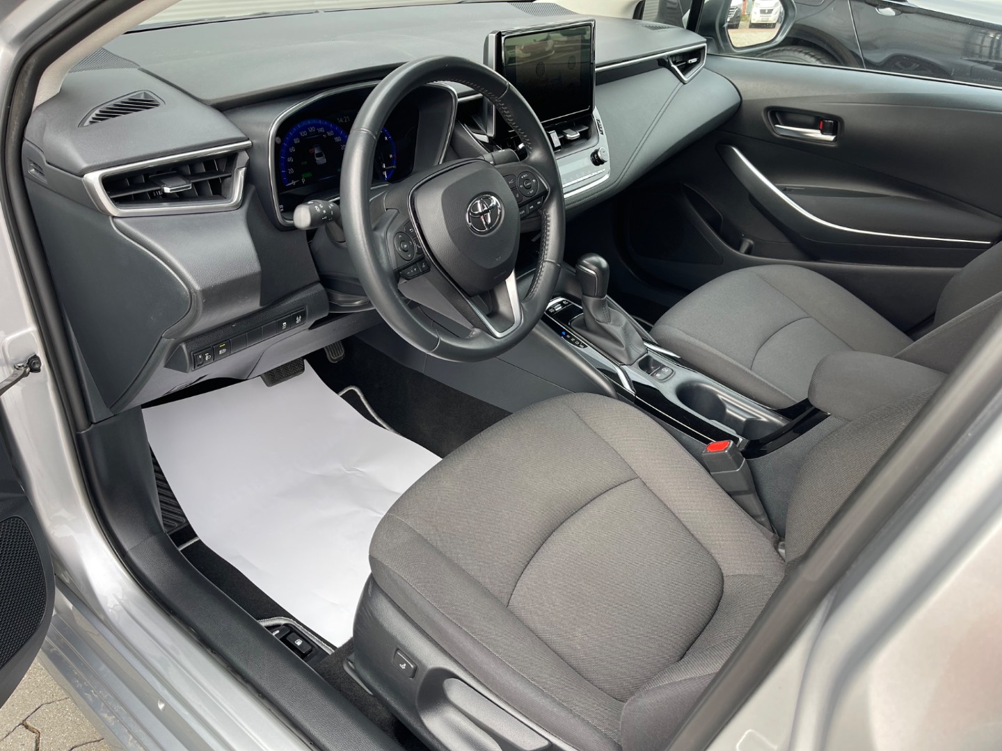 Toyota Corolla 1.8 Hybrid e-CVT Comfort