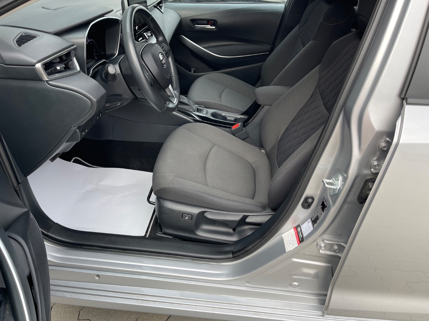 Toyota Corolla 1.8 Hybrid e-CVT Comfort