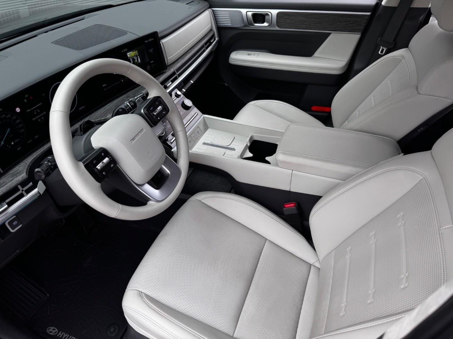 Hyundai Santa Fe 1.6 PHEV Premium AWD AT, 1 Majiteľ, SK, Fabrick