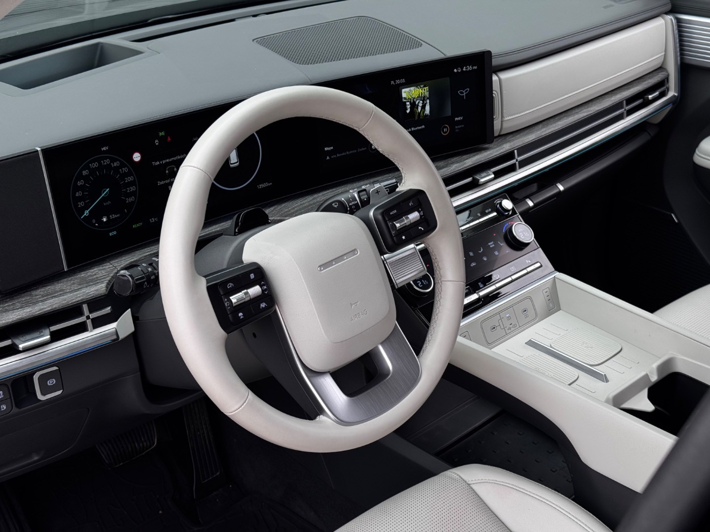 Hyundai Santa Fe 1.6 PHEV Premium AWD AT, 1 Majiteľ, SK, Fabrick