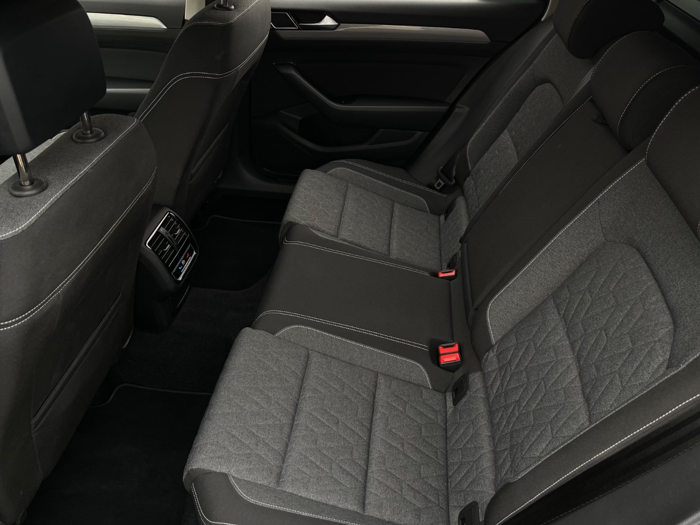 Volkswagen Passat Variant 2.0 TDI EVO Business DSG