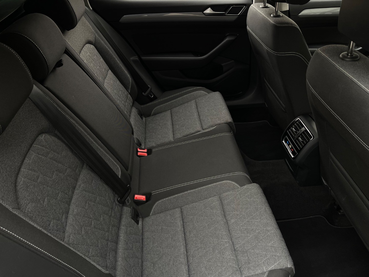 Volkswagen Passat Variant 2.0 TDI EVO Business DSG