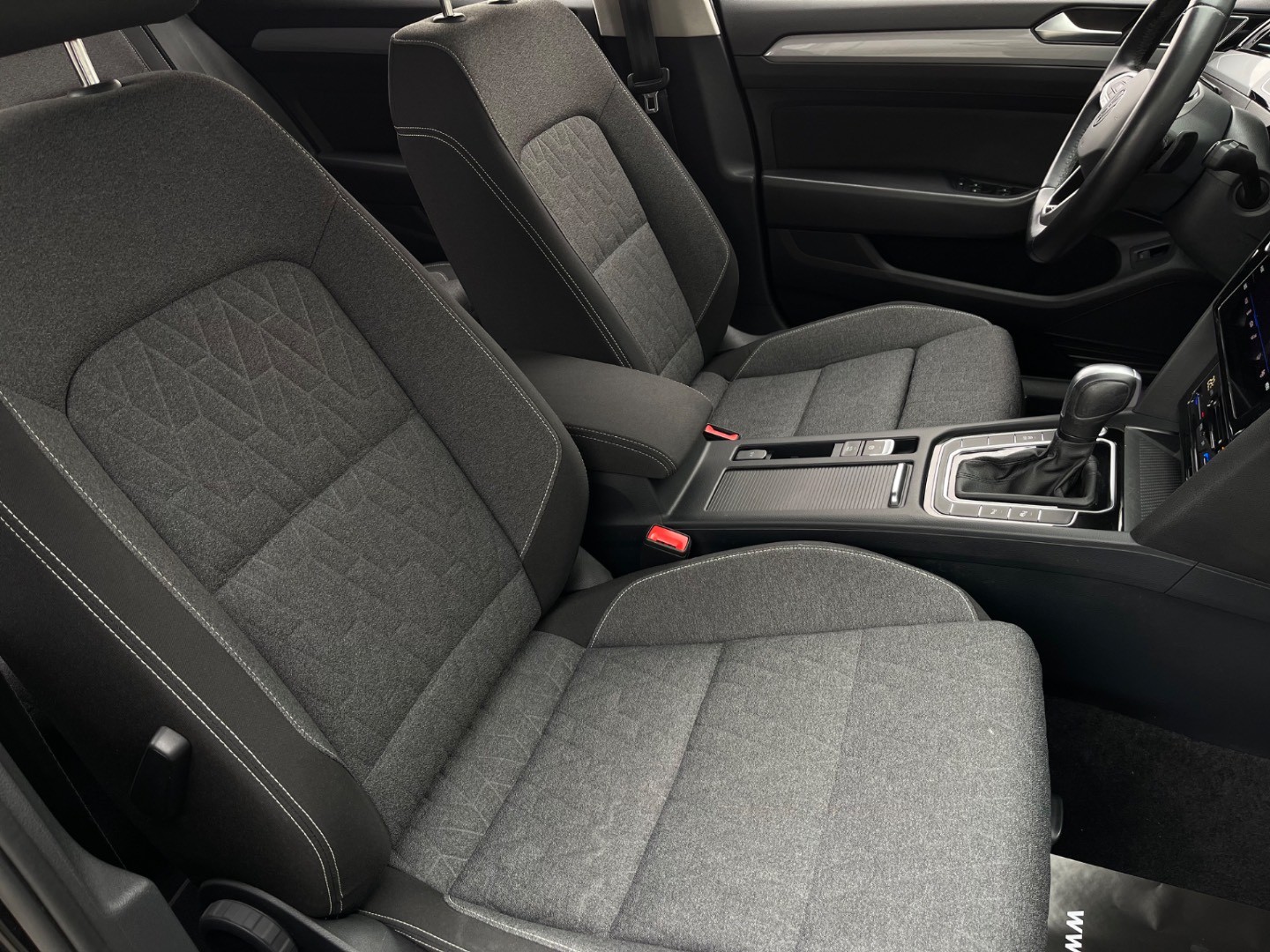 Volkswagen Passat Variant 2.0 TDI EVO Business DSG